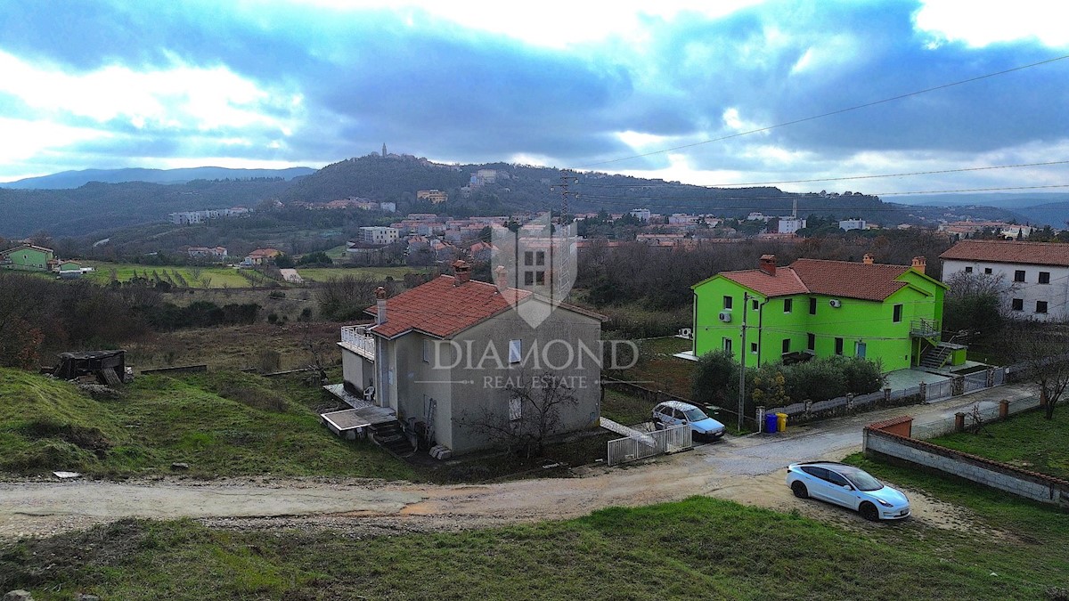 Albona, terreno edificabile in città