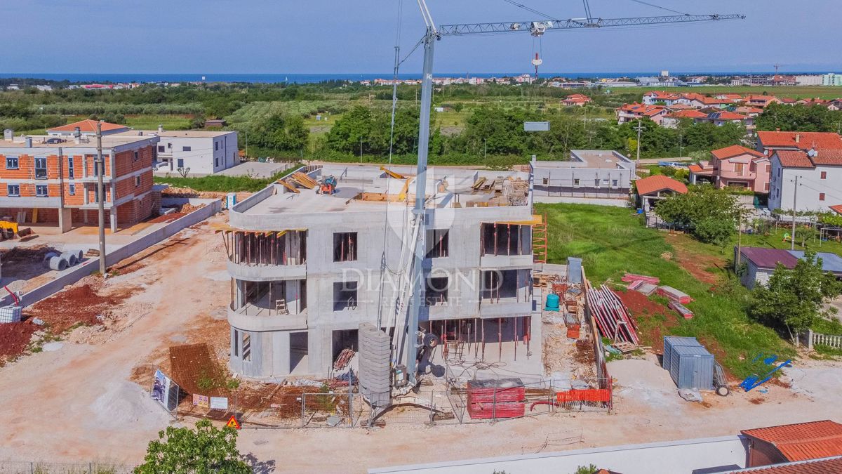 Umago, dintorni! Lussuoso appartamento con vista mare in costruzione!