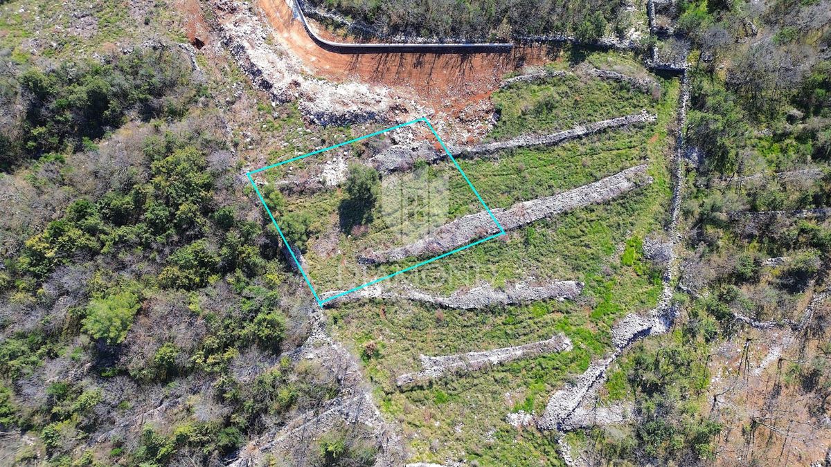 Labin, Rabac, terreno edificabile con vista mare 