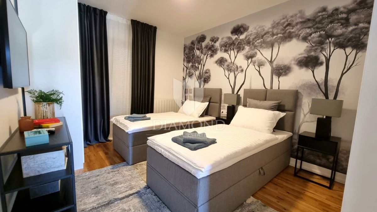 Labin, una bella casa a un piano con piscina