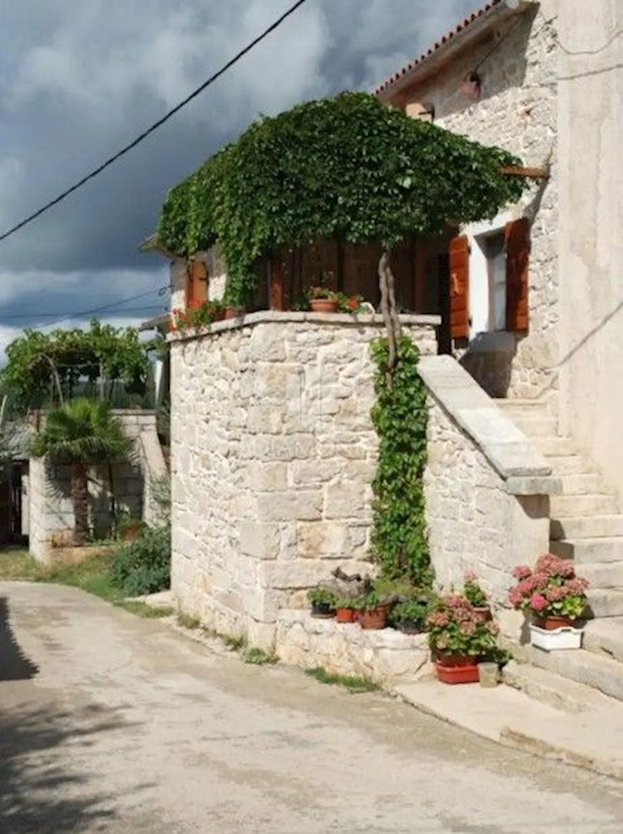 L'Istria centrale, casa autoctona in una posizione privilegiata 