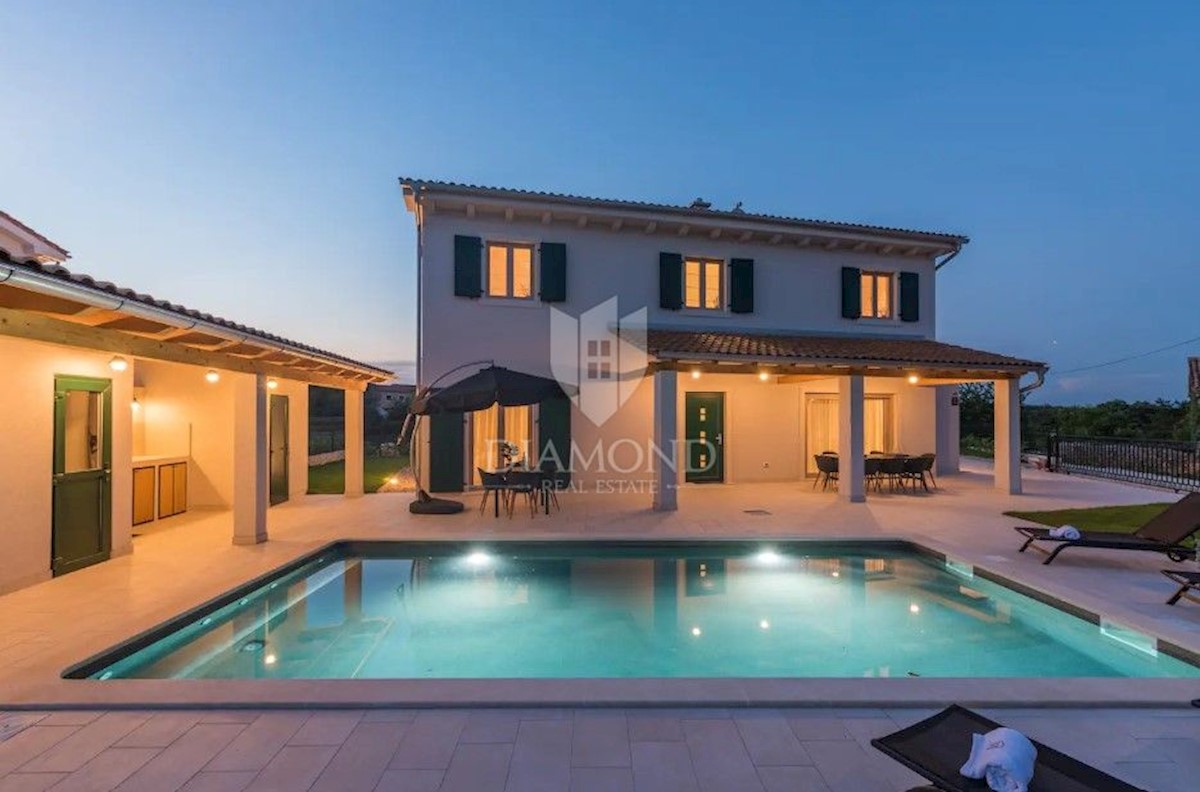 Bellissima villa con piscina a Barbana 