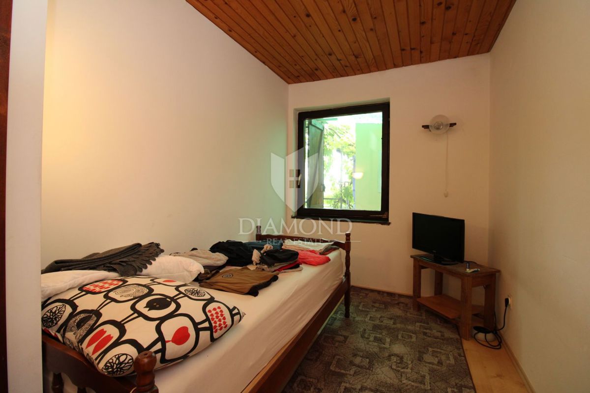 Labin, dintorni, casa bifamiliare con vista mare