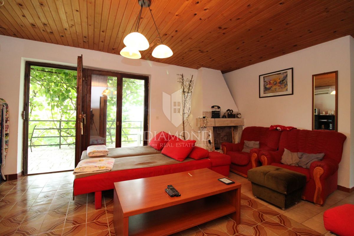 Labin, dintorni, casa bifamiliare con vista mare