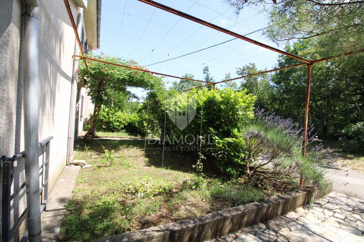 Labin, dintorni, casa bifamiliare con vista mare