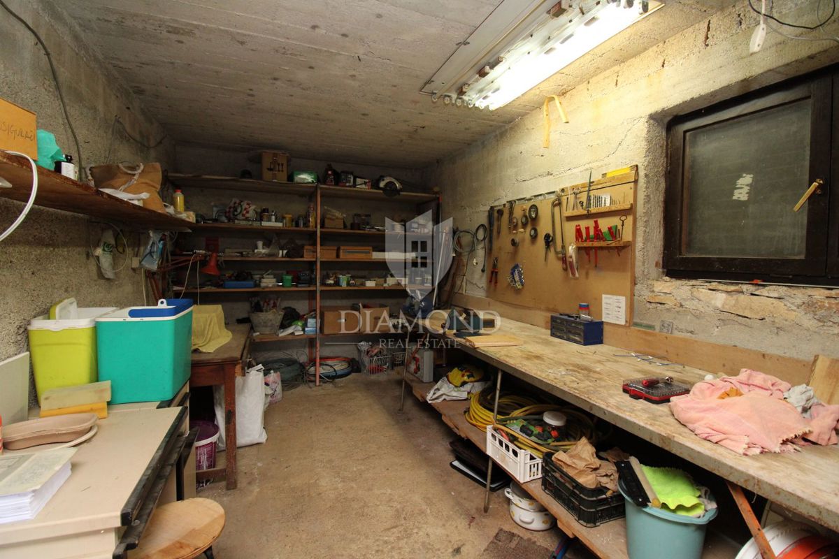 Labin, dintorni, casa bifamiliare con vista mare