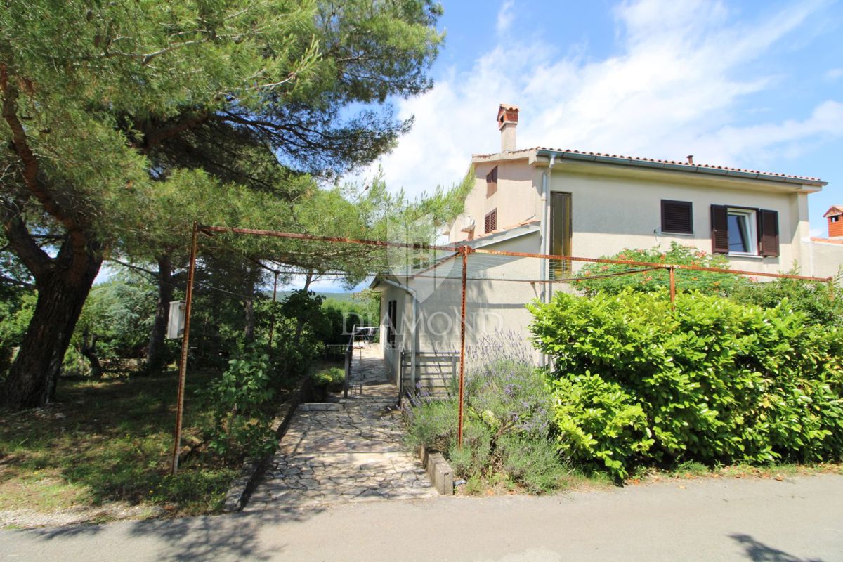 Labin, dintorni, casa bifamiliare con vista mare