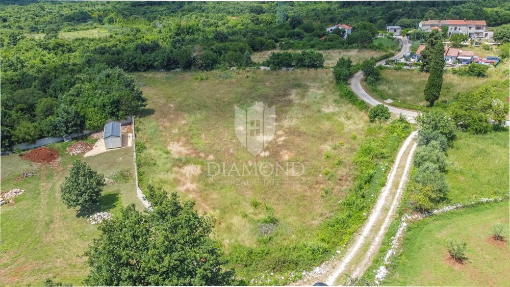 Terreno con permesso di costruzione nei pressi di Dignano! 