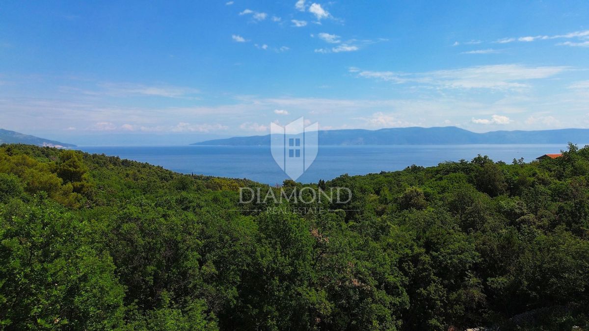 Labin, Rabac, terreno edificabile con vista mare