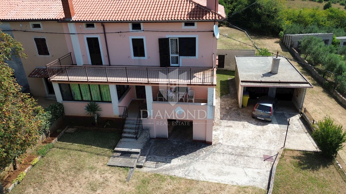 Barban, dintorni, casa con vista libera sul mare 