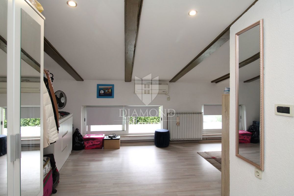 Fiume, Appartamento in una Posizione Eccellente