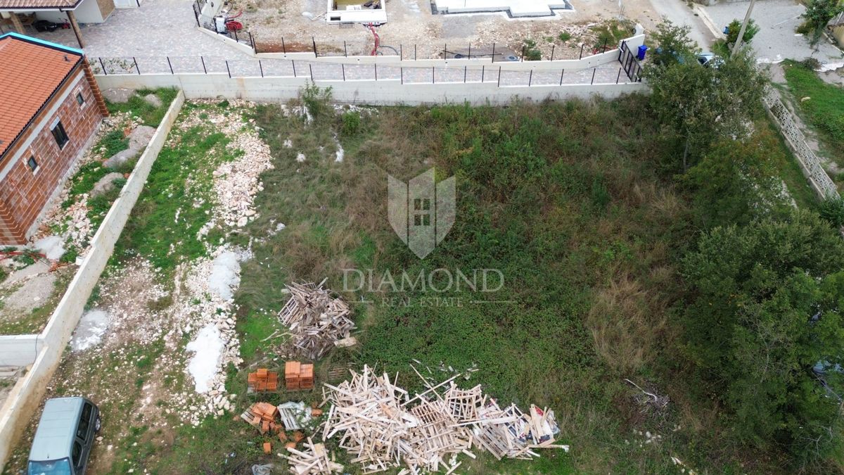 Terreno Labin, 801m2