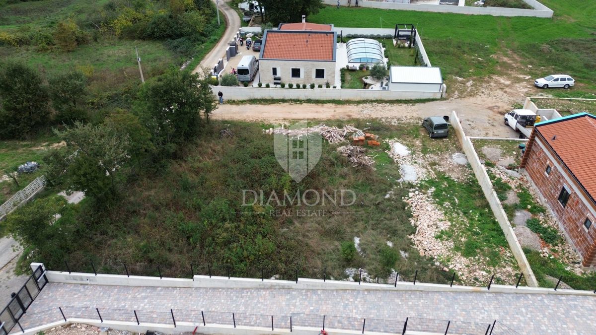 Terreno Labin, 801m2