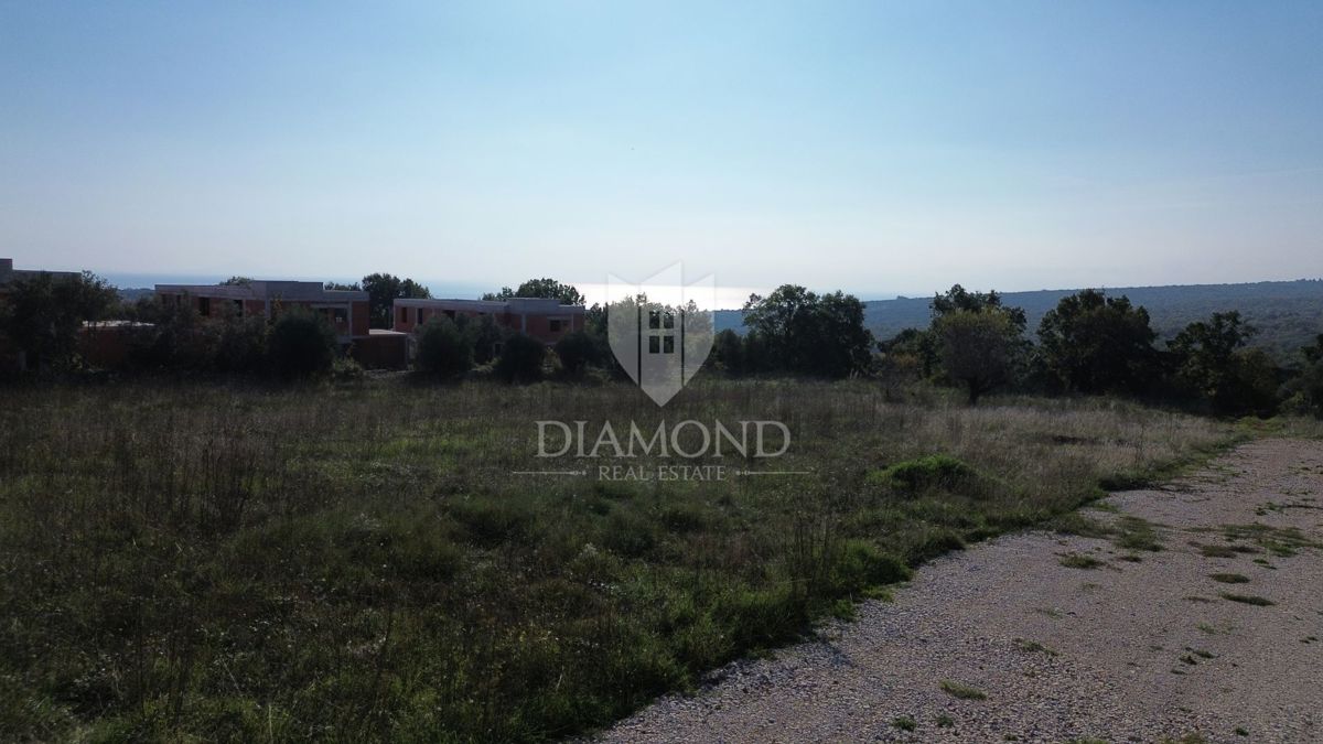 Marčana, ottimo terreno con vista sul mare