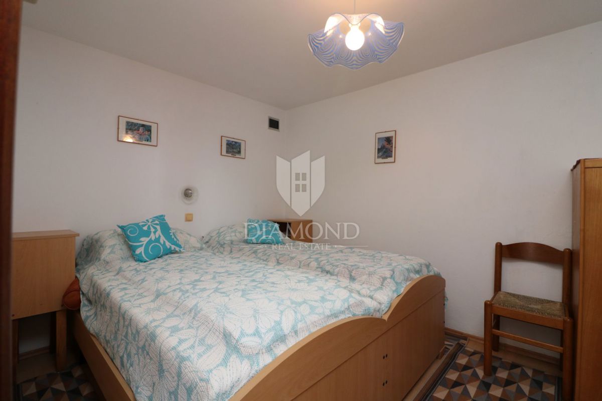 Labin, dintorni, casa in una posizione privilegiata con una meravigliosa vista sul mare