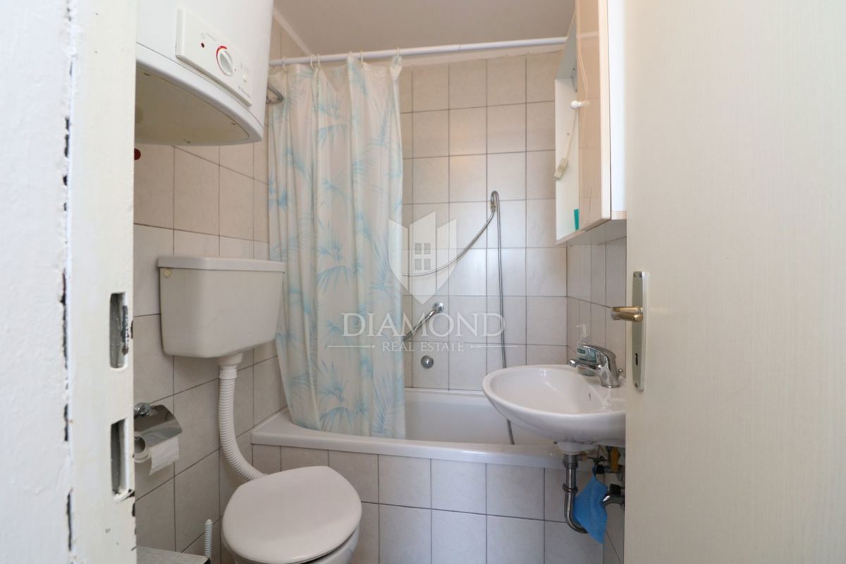 Labin, dintorni, casa in una posizione privilegiata con una meravigliosa vista sul mare