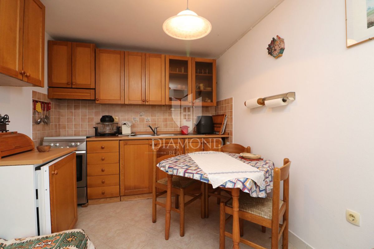 Labin, dintorni, casa in una posizione privilegiata con una meravigliosa vista sul mare