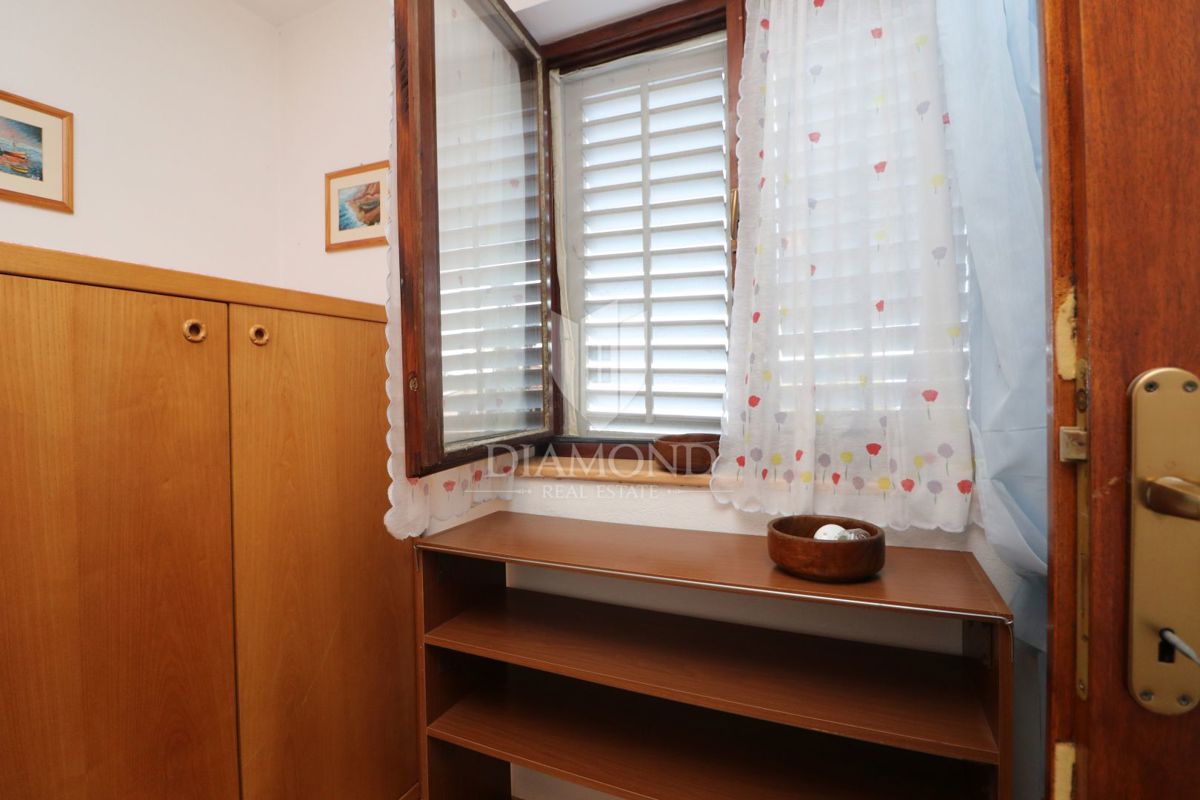 Labin, dintorni, casa in una posizione privilegiata con una meravigliosa vista sul mare