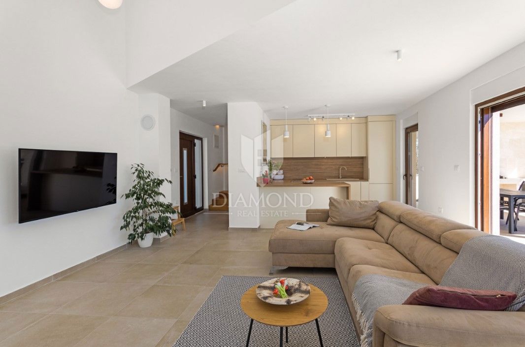 Una casa vacanza perfetta con vista sul mare, vicino a Krnica! 