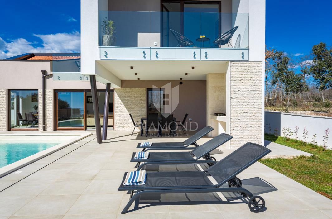 Una casa vacanza perfetta con vista sul mare, vicino a Krnica! 