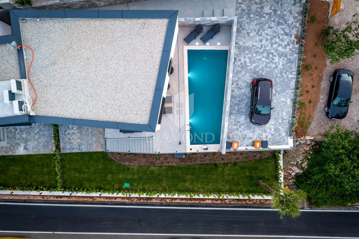 Mošćenička Draga, villa moderna con piscina vicino alla spiaggia