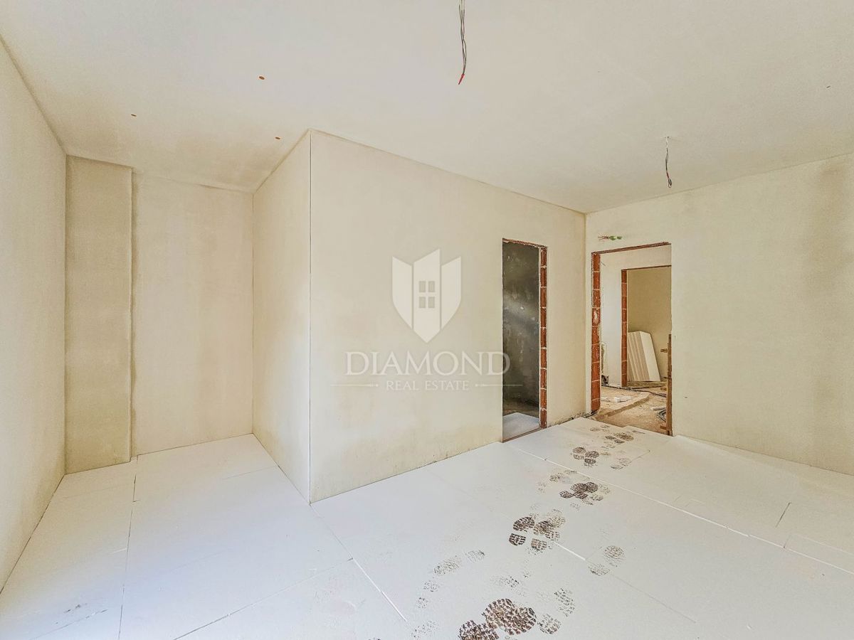 Salvore, dintorni! Casa moderna con piscina!