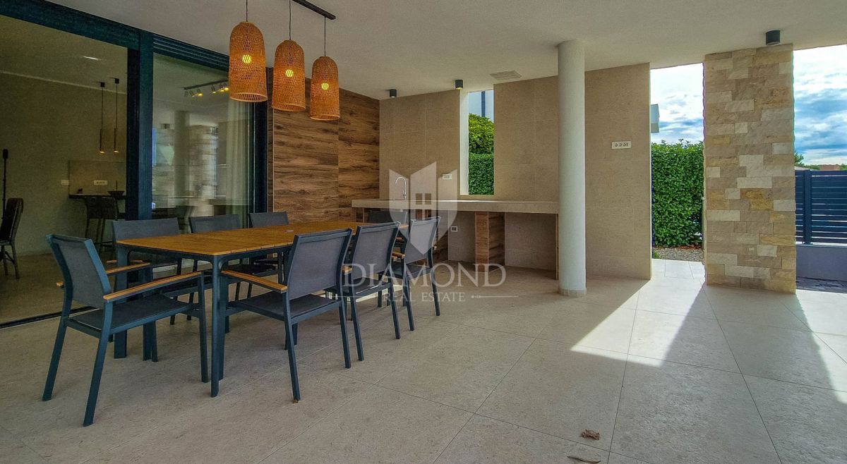 Fasana, dintorni, villa di lusso con vista, vicino alla spiaggia