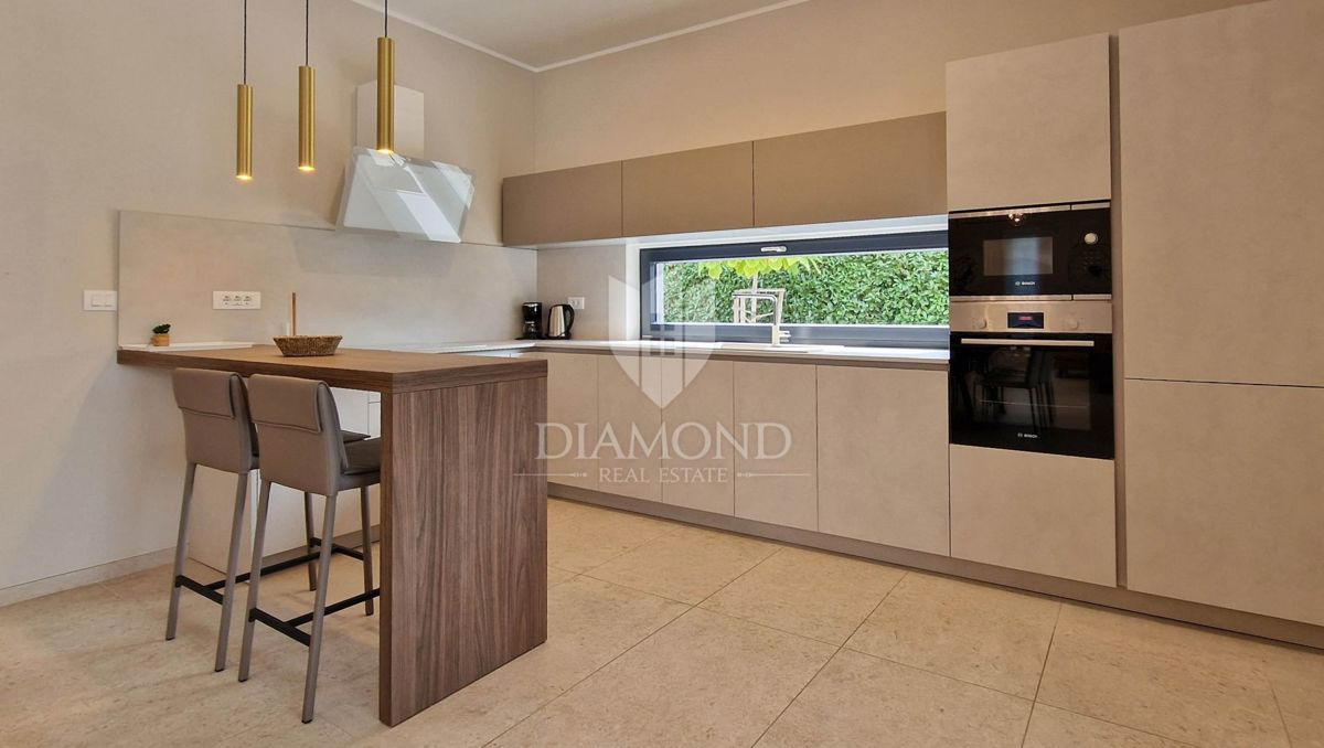 Fasana, dintorni, villa di lusso con vista, vicino alla spiaggia