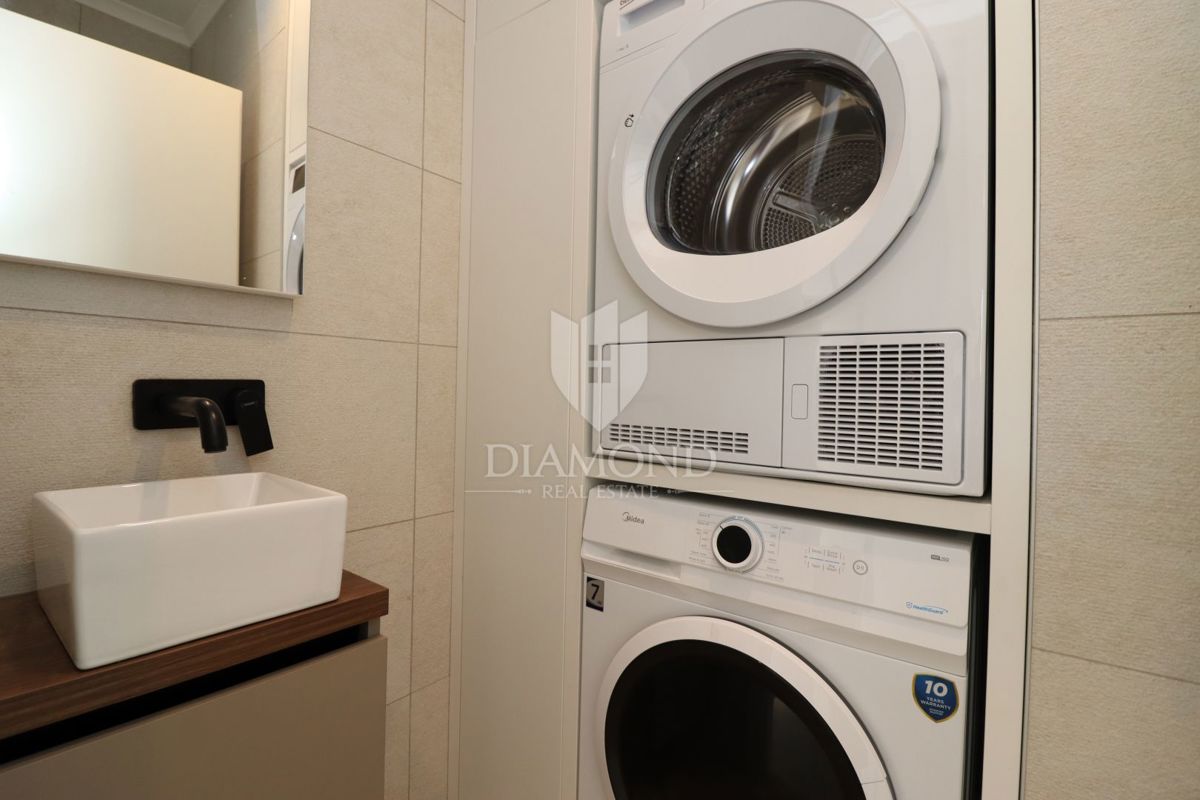 Parenzo, dintorni, casa pianeggiante completamente arredata in una zona tranquilla