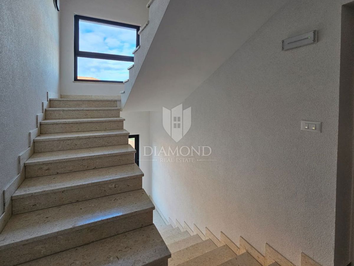 Umago! Splendido appartamento con 2 camere da letto in costruzione!