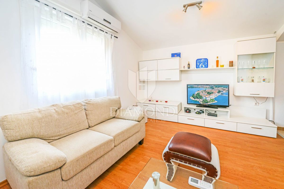 Parenzo, dintorni, casa con tre appartamenti e giardino!