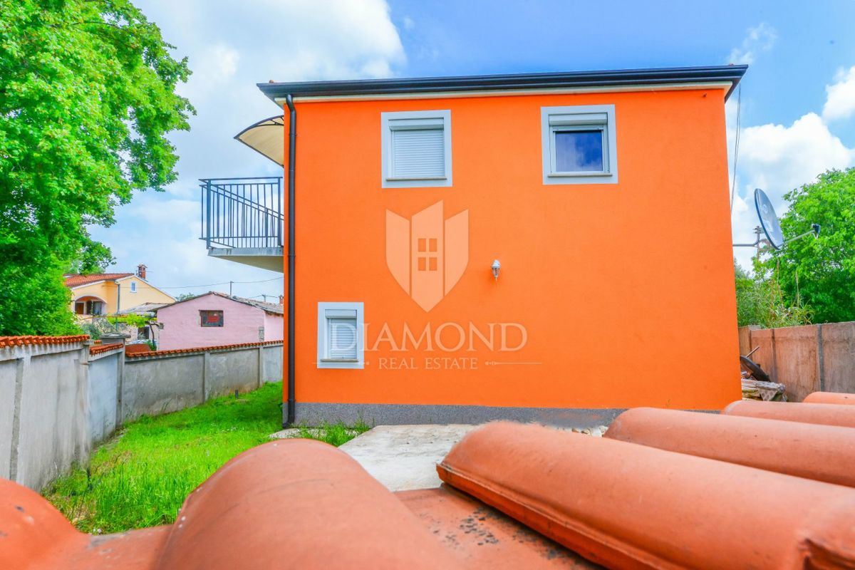 Parenzo, dintorni, casa con tre appartamenti e giardino!