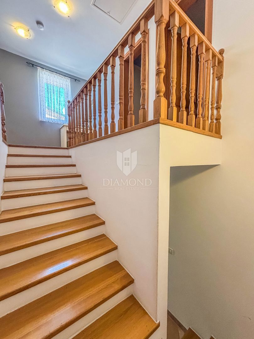 Istria, Umago, dintorni - bellissima casa con piscina vicino al mare!