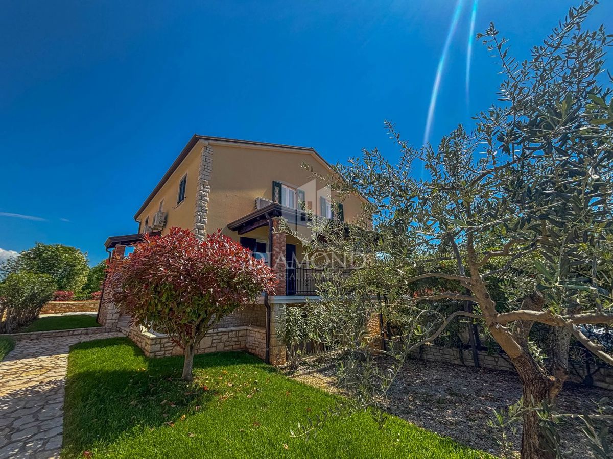 Istria, Umago, dintorni - bellissima casa con piscina vicino al mare!