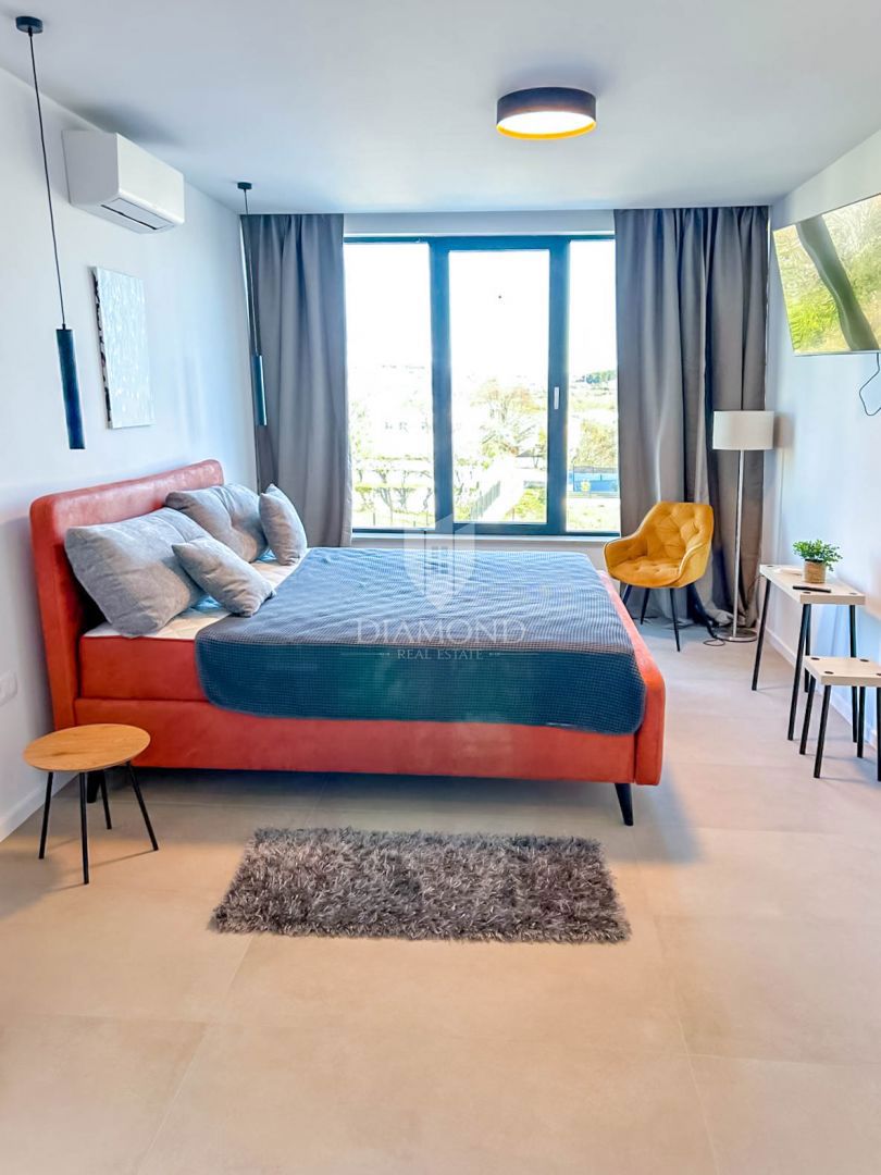 Casa lussuosa, nuova e moderna vicino a Rovigno  