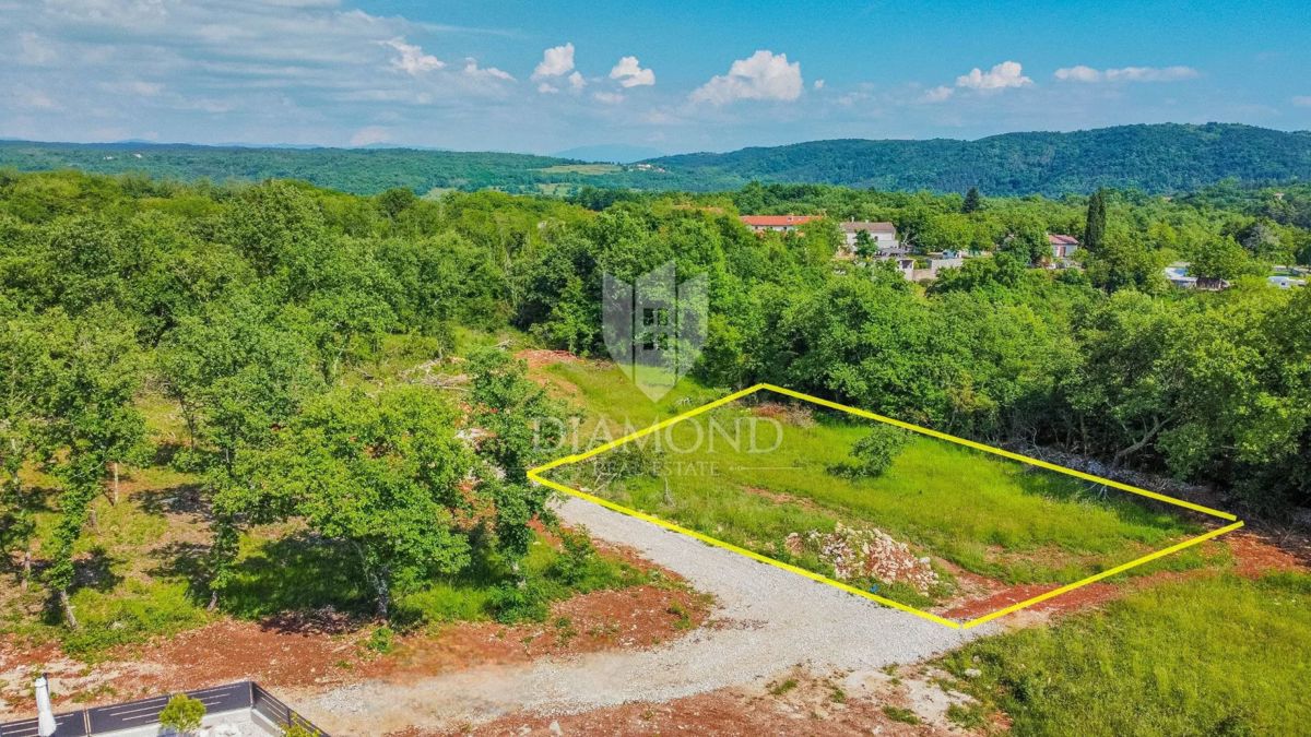 Grisignana, terreno edificabile in posizione tranquilla!