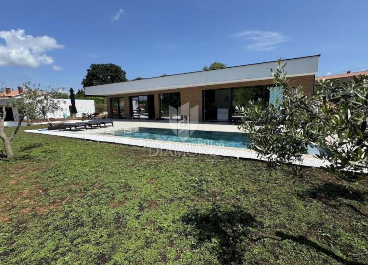 BELLISSIMA CASA AL PIANO TERRA, VICINO AD ALBONA