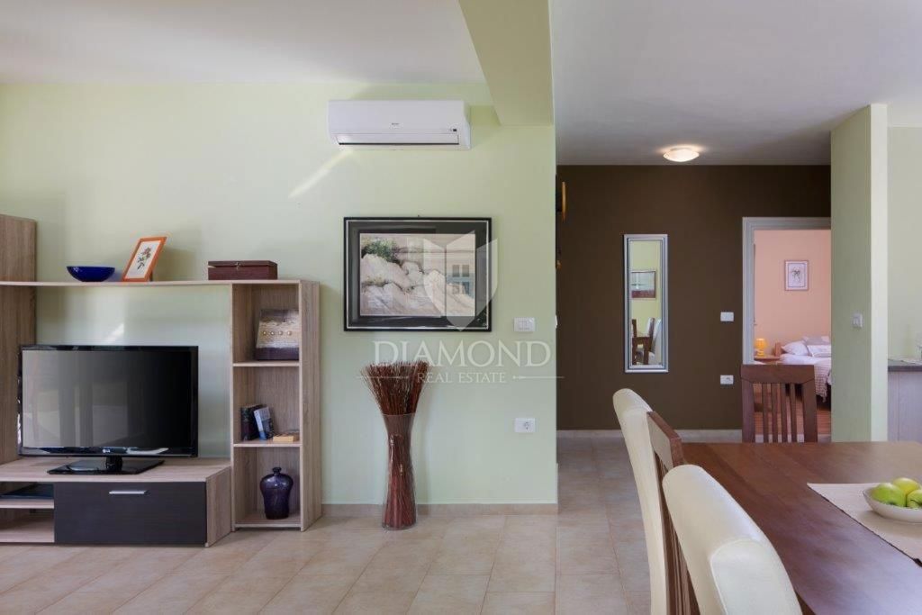 Casa in ottima posizione, vicino ad Albona