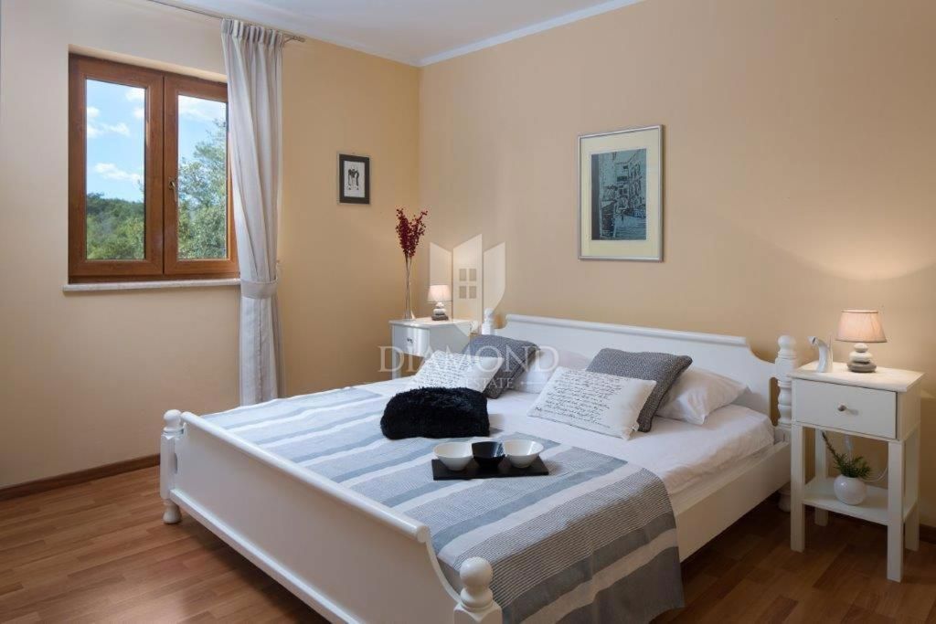 Casa in ottima posizione, vicino ad Albona