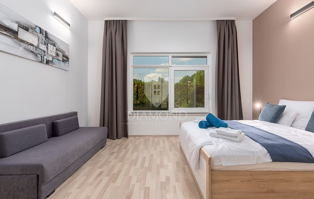 Villa di lusso con due piscine in posizione tranquilla