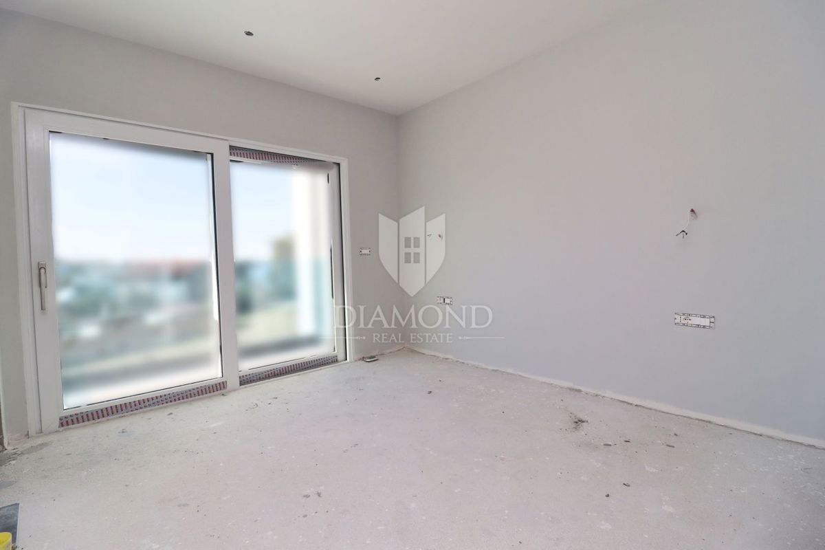 Parenzo, villa prestigiosa a due passi dal mare