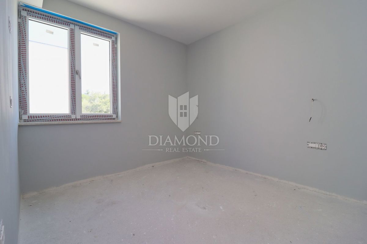 Parenzo, villa prestigiosa a due passi dal mare