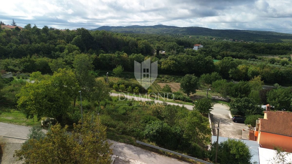 Labin, terreno edificabile in ottima posizione