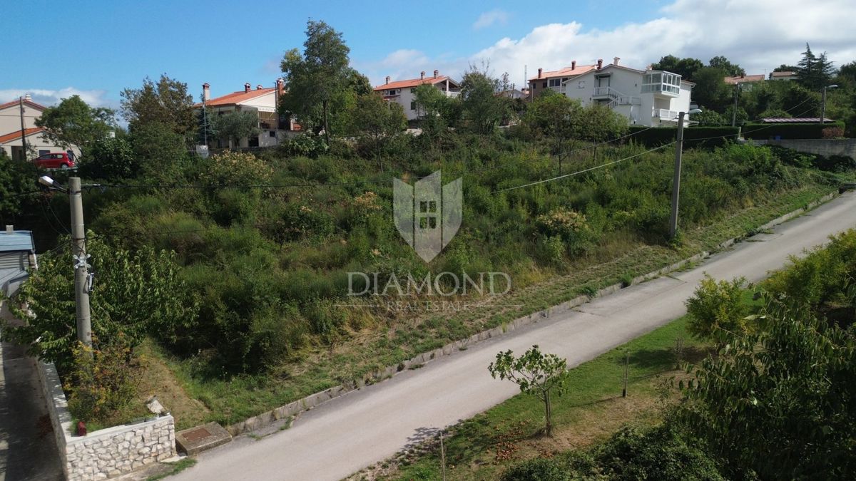 Labin, terreno edificabile in ottima posizione