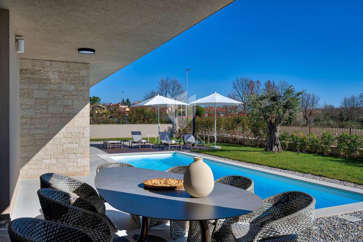 Parenzo, esclusiva villa smart home con vista aperta