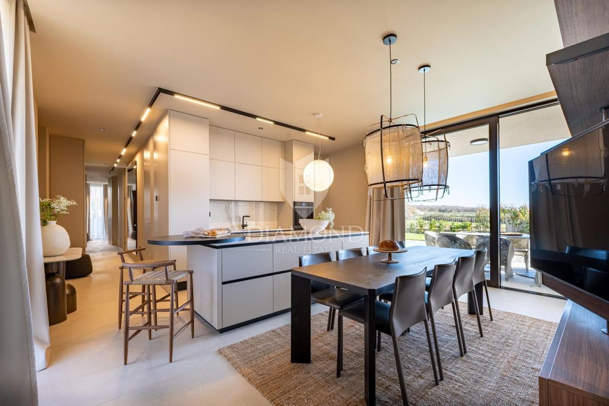 Parenzo, esclusiva villa smart home con vista aperta