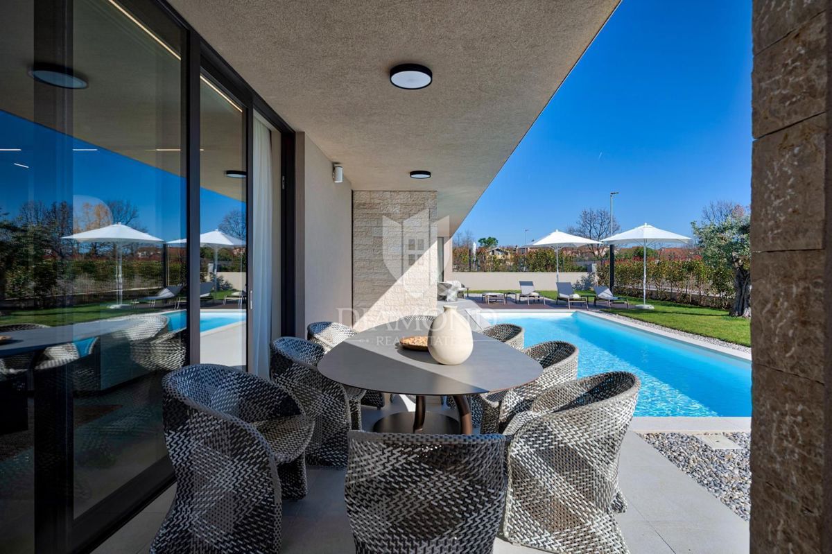 Parenzo, esclusiva villa smart home con vista aperta