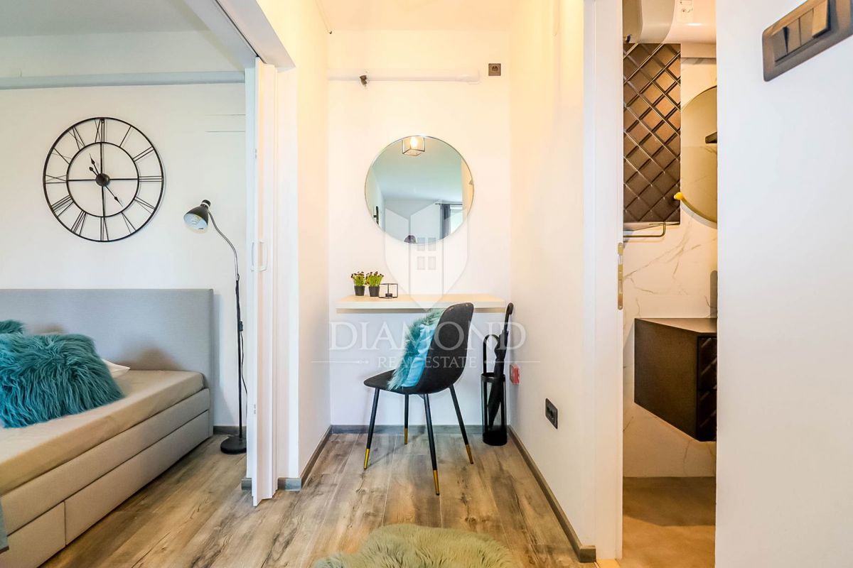 Incantevole appartamento a Rovigno in una posizione ambita