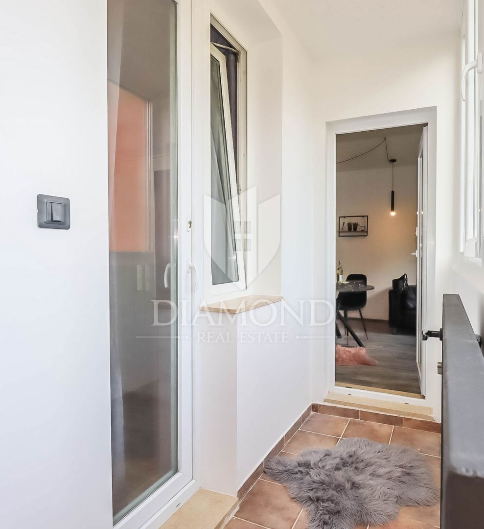 Incantevole appartamento a Rovigno in una posizione ambita