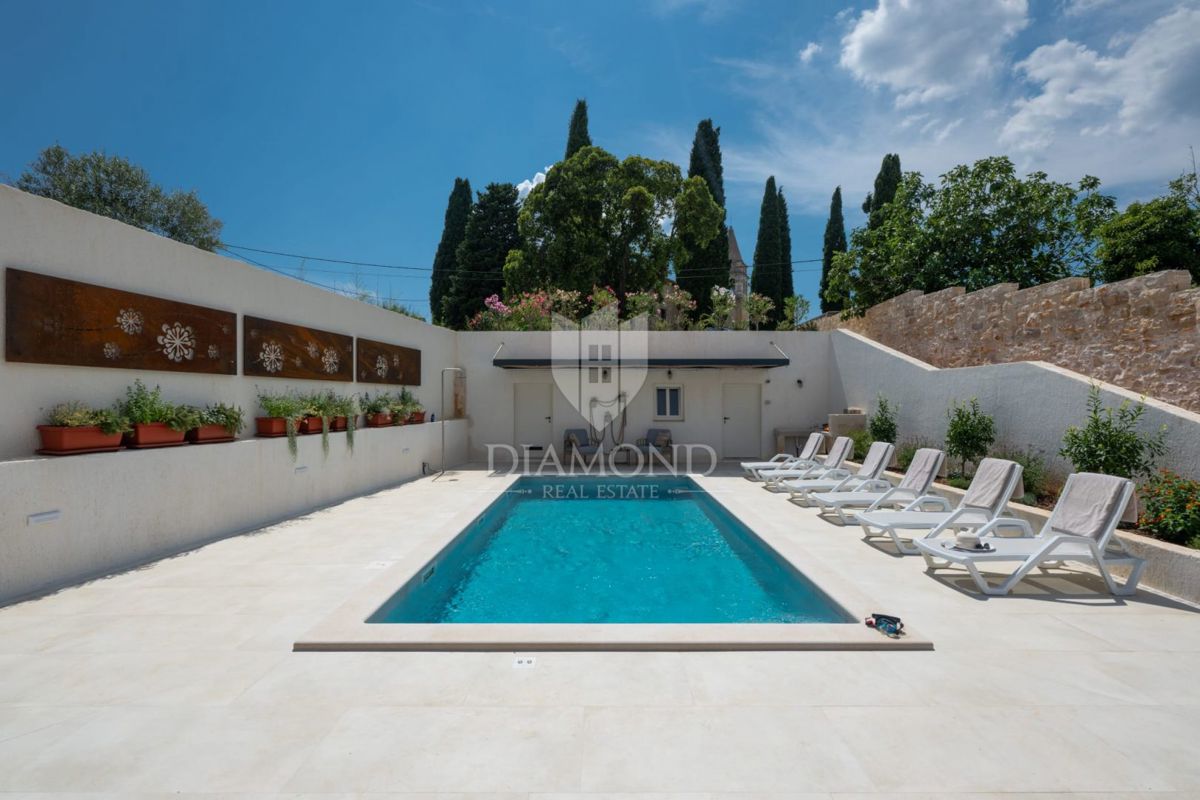 Dimora istriana ristrutturata con piscina vicino a Pola